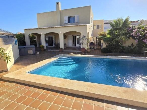 House or villa for sale in Vista de los Ángeles