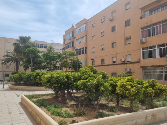 Apartment for sale in Salamanca, Ciudad Jardín – Tagarete – El Zapillo
