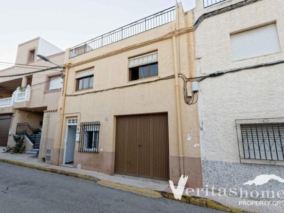 Apartment for sale in Turre