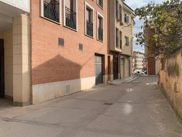 Garage for sale at Calle Virgen de las Viñas, 7, Centro