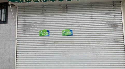 Commercial premises for sale on Calle Santiago, Santa Catalina – Ferial