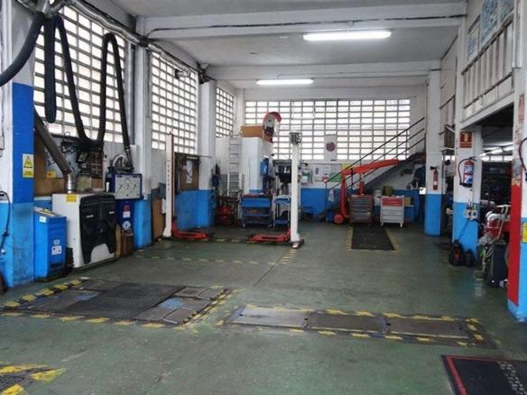 Commercial premises for sale at Fernán González, 9, Salas de los Infantes