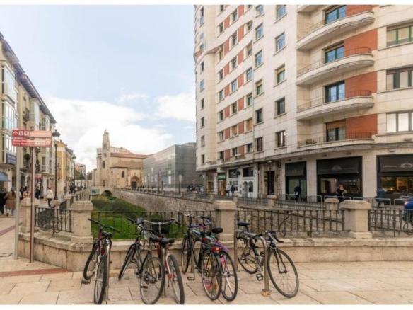 Apartment for sale on Calle Vitoria, Villa Pilar