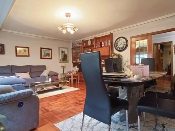 Apartment for sale on Calle Condesa Mencía, Illera