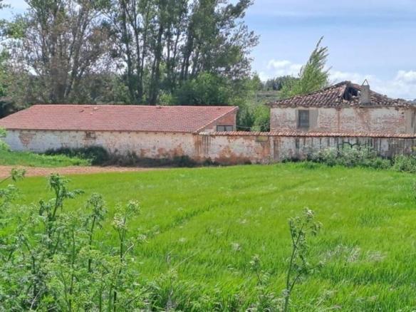 House or villa for sale on Calle Real, Revillarruz