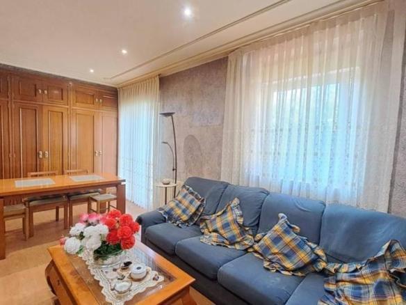 Apartment for sale in Plaza Virgen del Pilar, Universidad – Las Huelgas