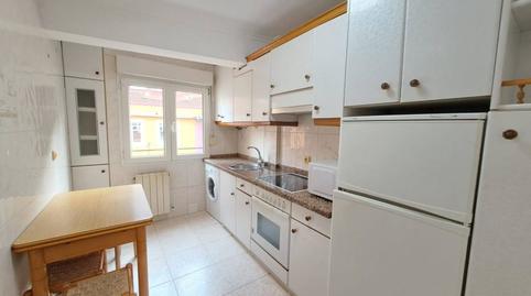 Apartment for sale on Petronila Casado Street, Los Vadillos – R. Sanitaria – Pozanos