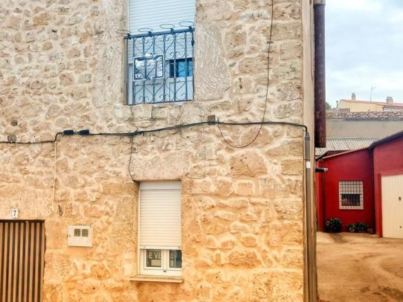 House or villa for sale on Calle Molino, 7, Fuentespina