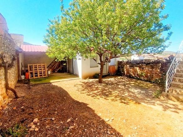 House or villa for sale in Calle Alta, 35, Valdezate