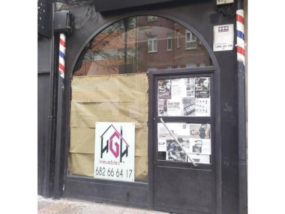 Commercial premises for sale on Avenida Cid Campeador, Los Vadillos – R. Sanitaria – Pozanos