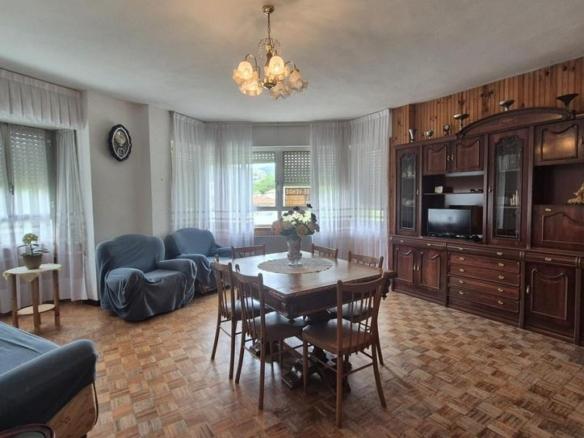 Apartment for sale in Espinosa de los Monteros