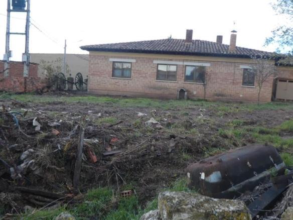 House or villa for sale in Santa María del Campo