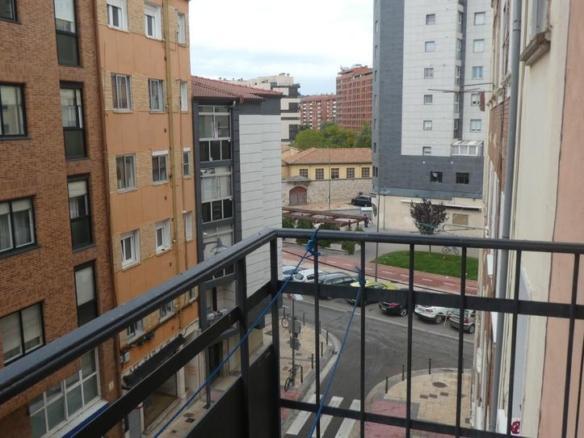 Apartment for sale in San Pedro y San Felices
