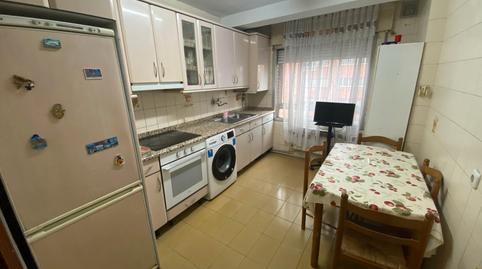 Apartment for sale on Calle Vitoria, Gamonal – San Bruno – G9