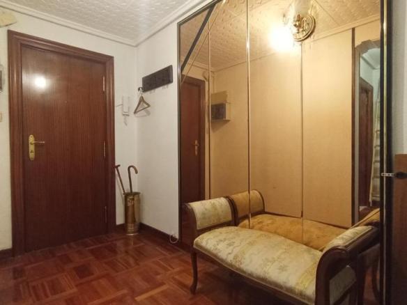 Apartment for sale in Los Vadillos – R. Sanitaria – Pozanos