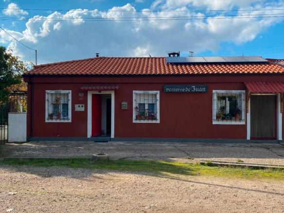 House or villa for sale on Carretera Quintanadueñas, Fuentecillas – S7 – S8