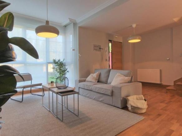 Townhouse for sale on Calle Angel Nuño, 18-2b, Valle de Mena