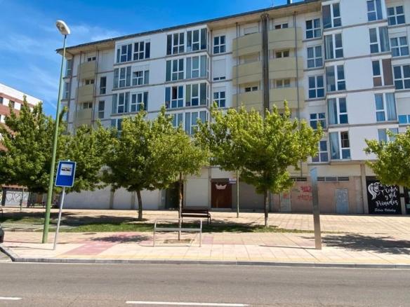 Apartment for sale on Calle Domingo Hergueta, Fuentecillas – S7 – S8