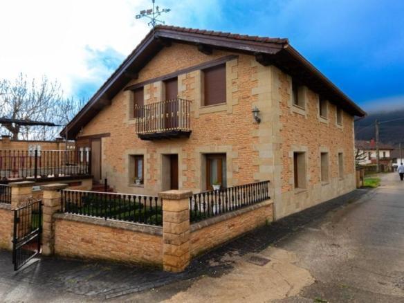 House or villa for sale in Plaza Lezana de Mena, Valle de Mena