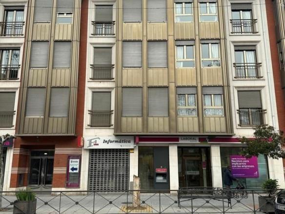 Apartment for sale in Jardines Don Diego, Centro