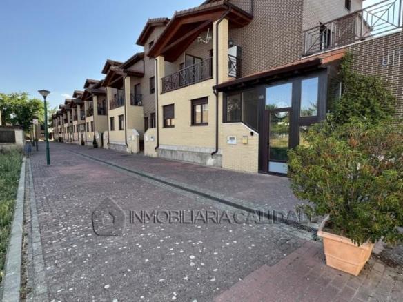 House or villa for sale in Barriada Yagüe