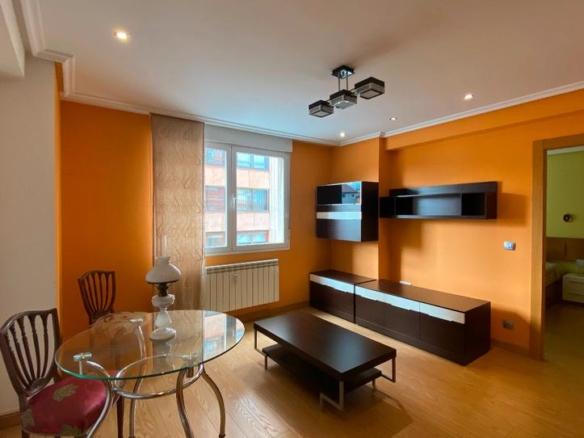 Apartment for sale on Avenida del Cid Campeador, Los Vadillos – R. Sanitaria – Pozanos