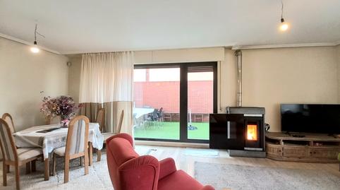 Townhouse for sale on Cebreiro Street, University – Las Huelgas