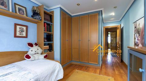 Apartment for sale on Azorín Street, Los Vadillos – R. Sanitaria – Pozanos