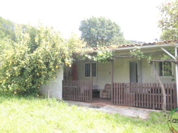 House or villa for sale in Llanín Llanos, North Parishes