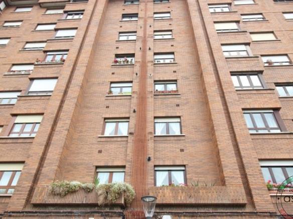 Apartment for sale in Gijón – Carlos Marx, 24, Laviada