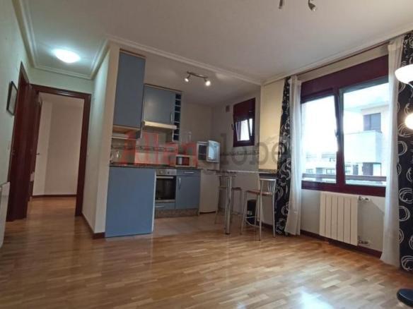 Apartment for sale on Calle Poetas Gamoneda, Ciudad Naranco – Prados de La Fuente