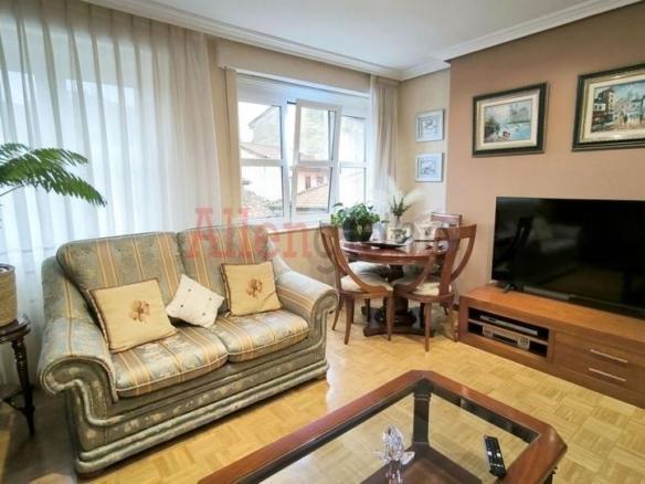 Apartment for sale on Calle Alférez Argüelles, La Felguera