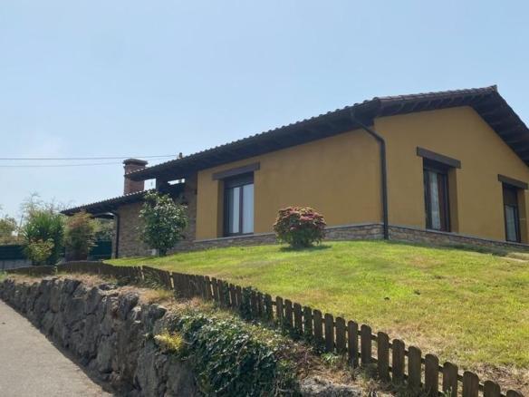 House or villa for sale in Parres
