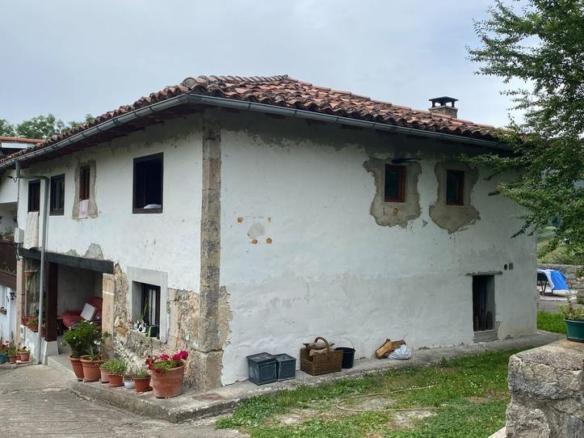 House or villa for sale in Peruyes, 49, Cangas de Onís