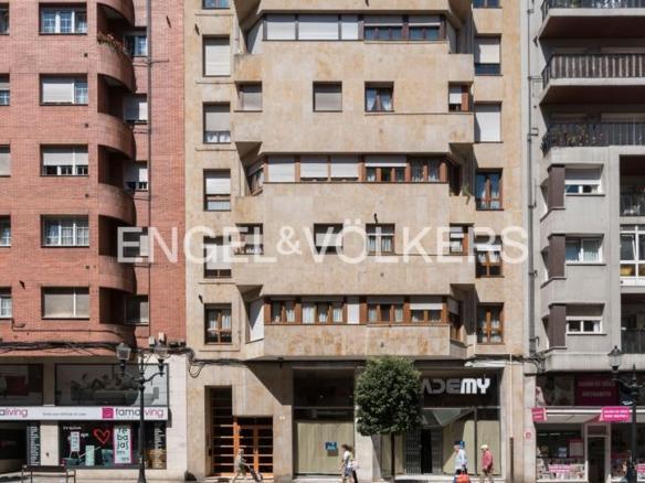Apartment for sale in the city center