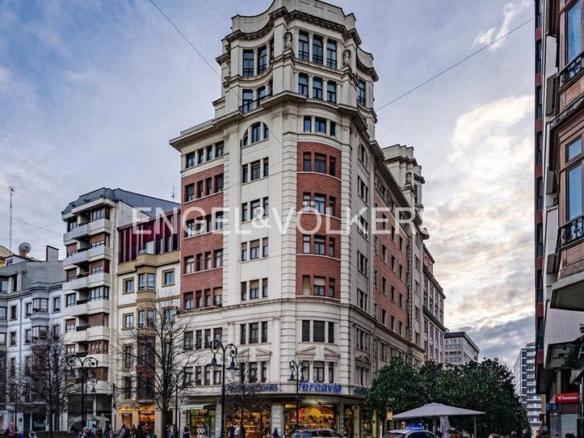 Penthouse for sale in the city center