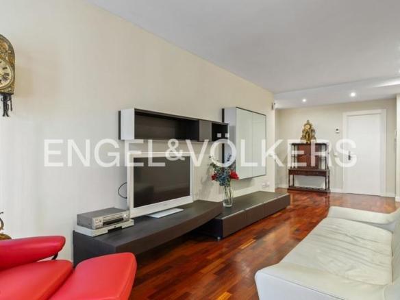 Apartment for sale in the city center