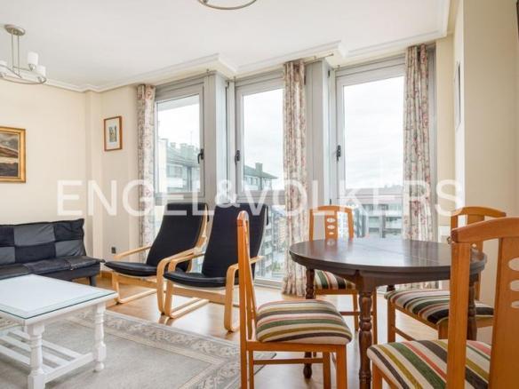 Apartment for sale in Salesas – Foncalada – Campoamor