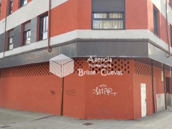Commercial premises for sale at Cristóbal Colón, 6, Sama