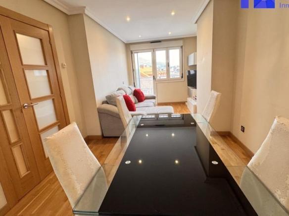 Apartment for sale in Oviedo – General Elorza Street, Salesas – Foncalada – Campoamor