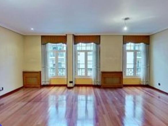 Apartment for sale in Oviedo – Calle Marques de Pidal, Parque San Francisco – Uría