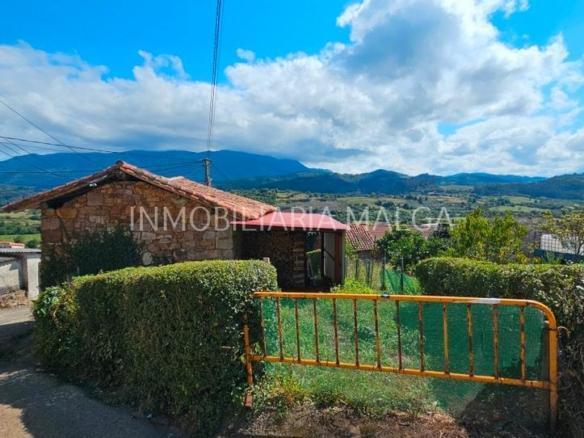 House or villa for sale on Calle Sales, 208a, Colunga