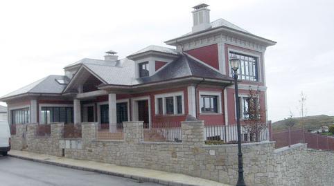 House or villa for sale in Navia