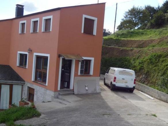 House or villa for sale in Valdés – Luarca
