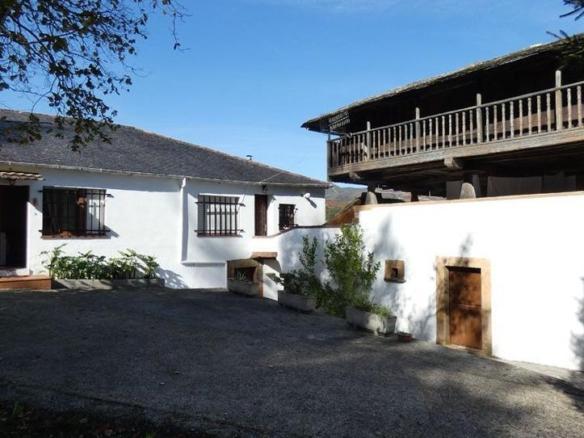 House or villa for sale in Valdés – Luarca