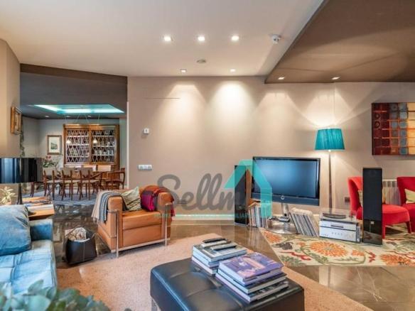 Duplex for sale in Ducto del Ingeniero Marquina, Parque San Francisco – Uría