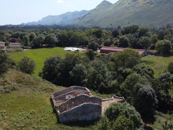 Townhouse for sale in Lugar Piedra, 42, Posada – Barro