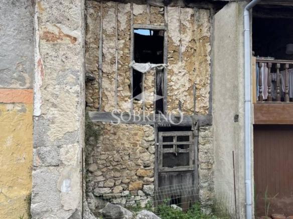 House or villa for sale in Lugar la Galguera, 33, Llanes town