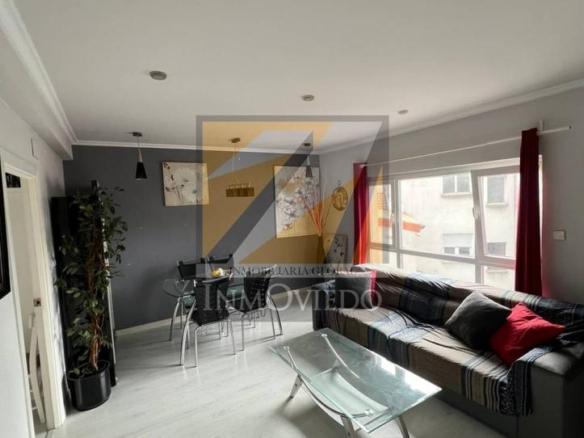 Apartment for sale in Plaza Primo Rivera, Salesas – Foncalada – Campoamor