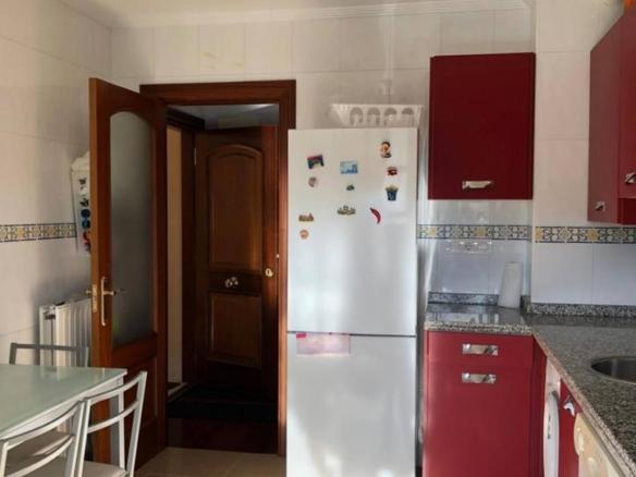 Apartment for sale on Calle Alejandro Casona, El Carbayedo – El Quirinal
